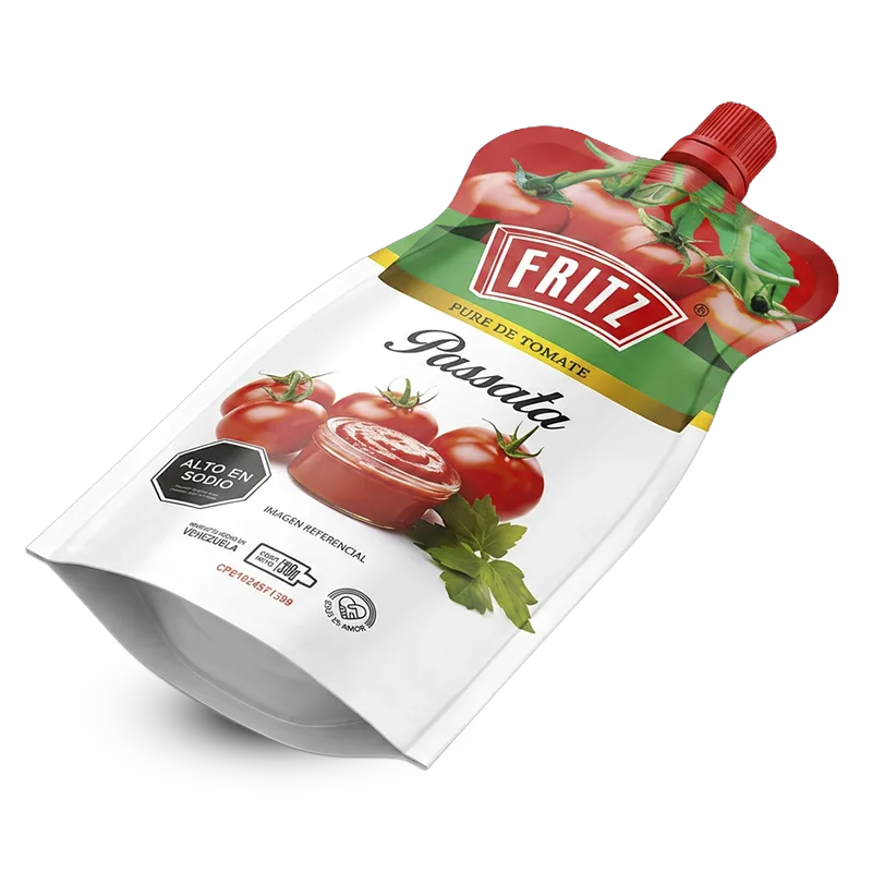 Doypack de Puré de Tomate Passata de Fritz de 310 gramos, vista en ángulo