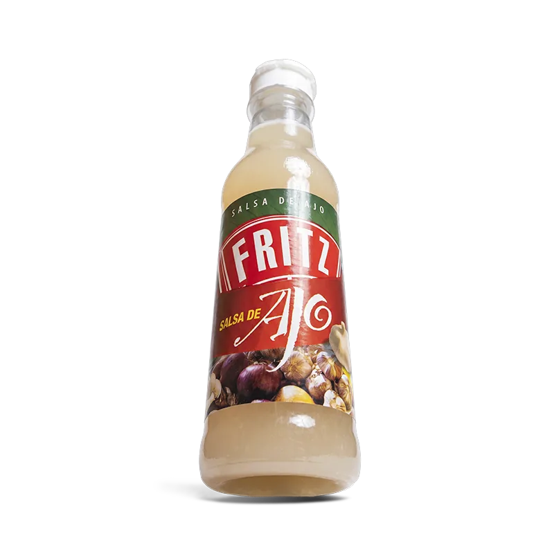 Botella de Salsa de Ajo de Fritz de 150 cc en posición diagonal, mostrando la etiqueta